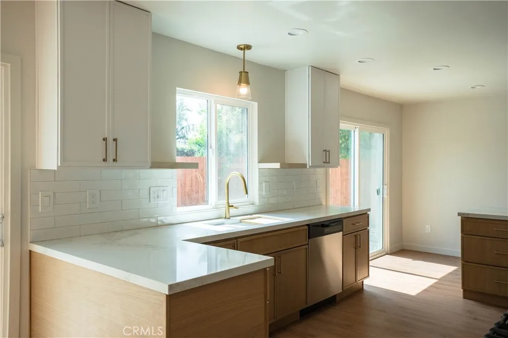 5808 Adele Avenue, Whittier, California 90606 home-pic-20